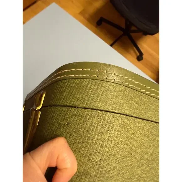 VTG Towncraft Hardshell Train/Travel Makeup Case (NO KEY) 13"X8" - Picture 11 of 16